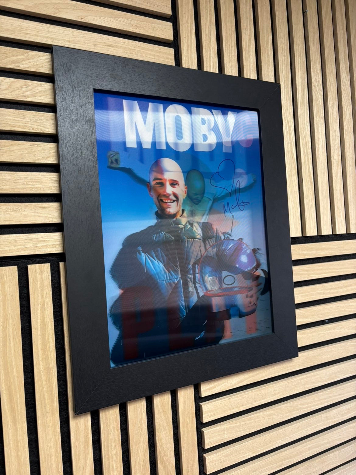 Moby 3D Lenticular Poster Framed 30x40cm