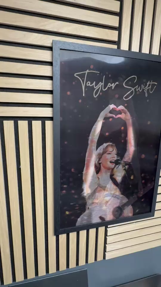 Taylor Swift 3D Lenticular Poster Framed 40x60cm